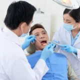 có nên ăn trước khi nhổ răng
